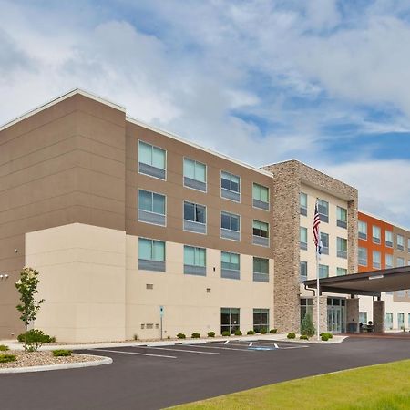 Holiday Inn Express & Suites - Milan - Sandusky Area By Ihg Exteriér fotografie