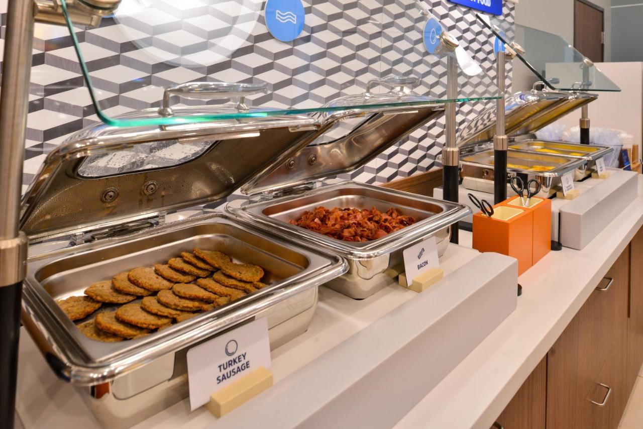 Holiday Inn Express & Suites - Milan - Sandusky Area By Ihg Exteriér fotografie