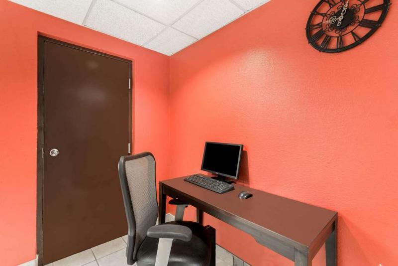 Holiday Inn Express & Suites - Milan - Sandusky Area By Ihg Exteriér fotografie