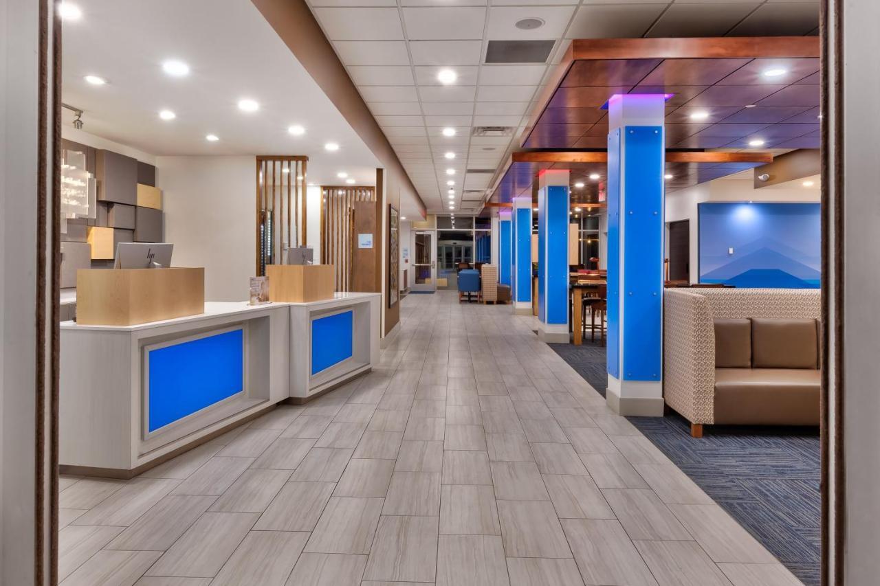 Holiday Inn Express & Suites - Milan - Sandusky Area By Ihg Exteriér fotografie