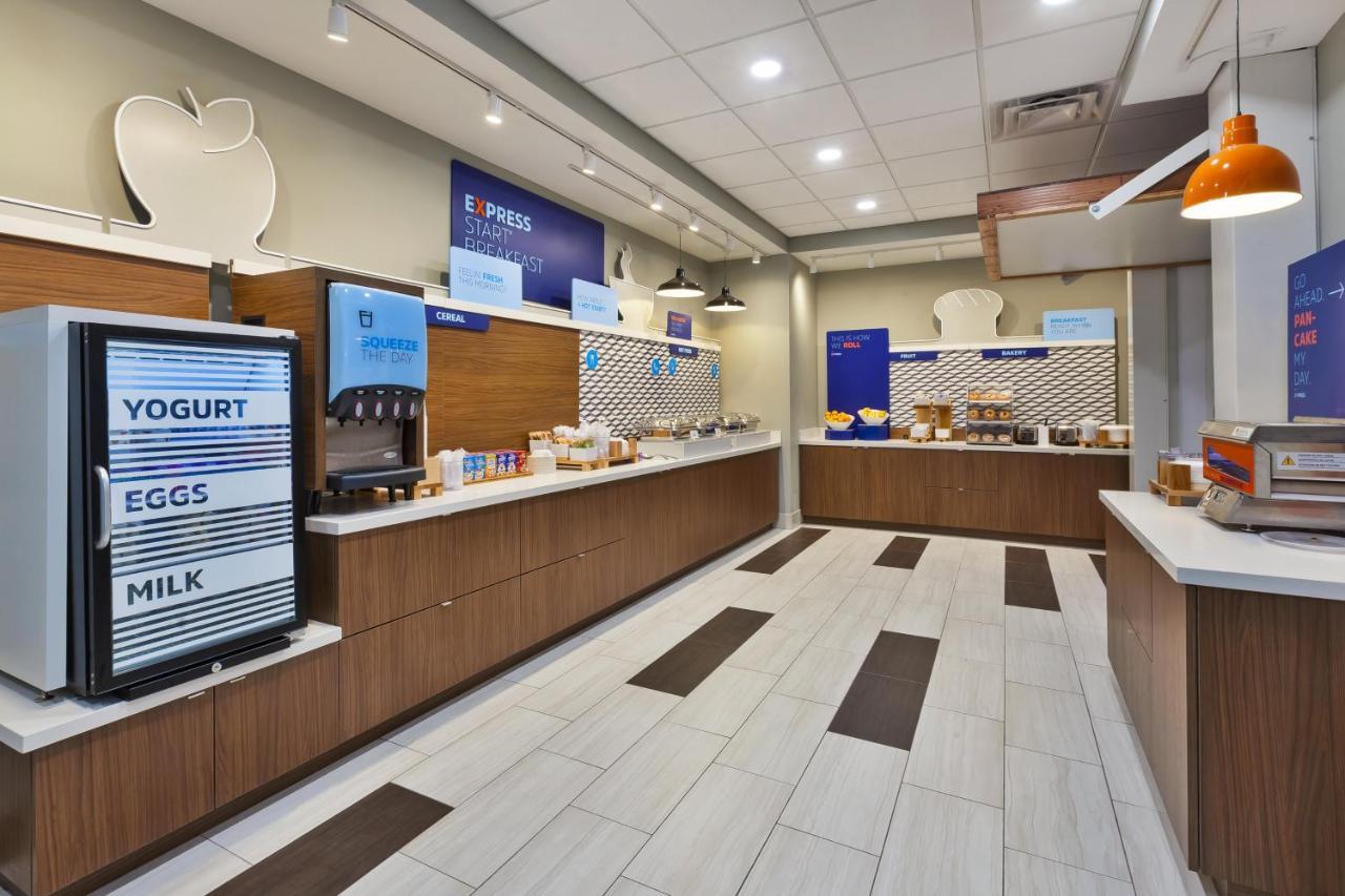 Holiday Inn Express & Suites - Milan - Sandusky Area By Ihg Exteriér fotografie