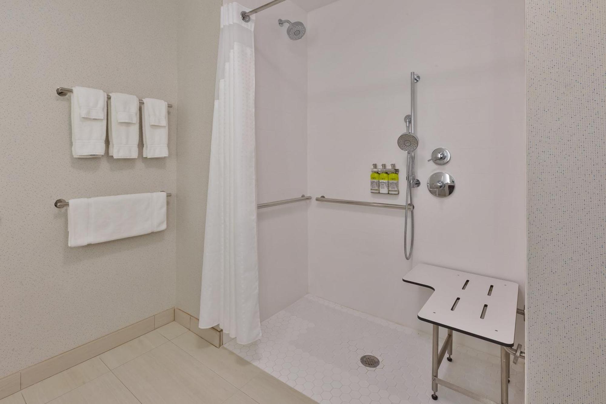 Holiday Inn Express & Suites - Milan - Sandusky Area By Ihg Exteriér fotografie